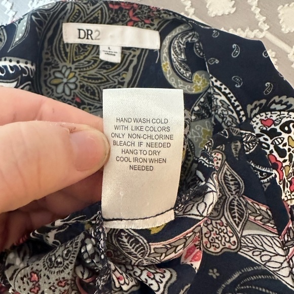 Daniel Rainn DR 2 Navy Paisley Women’s Large Blouse - Picture 11 of 11